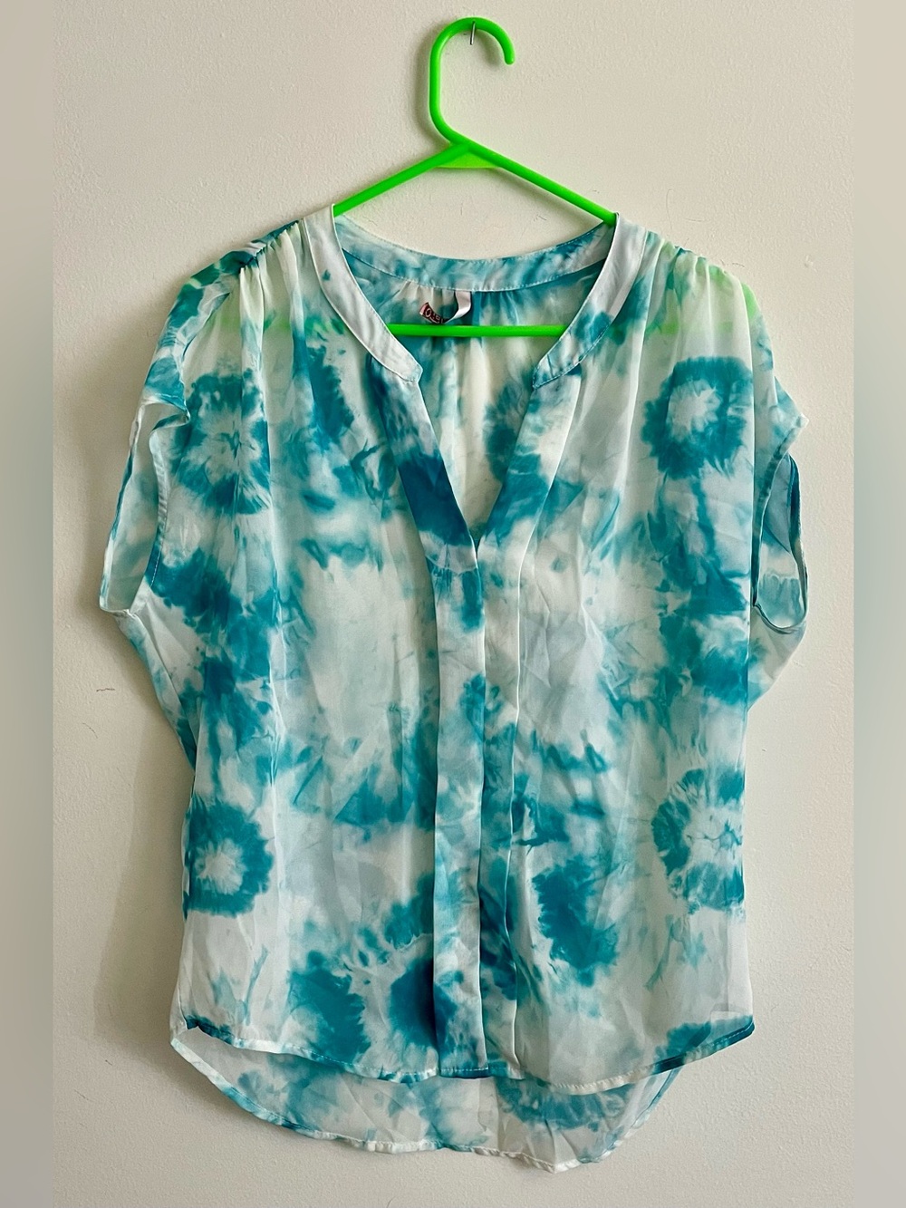 🌊 Cielo Tie-Dye V-Neck Short Sleeve Blouse 🌊
